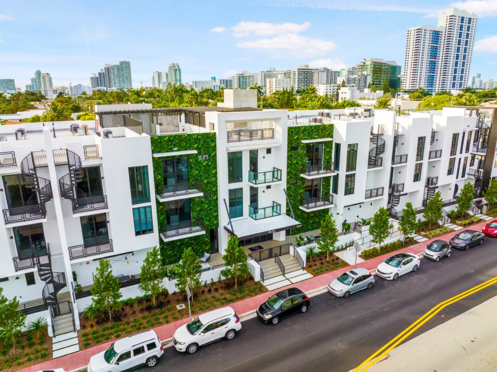 Artificial Green Wall in Miami Florida