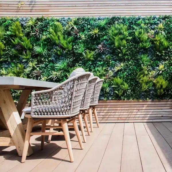 Sutainable Green Wall in a London Garden